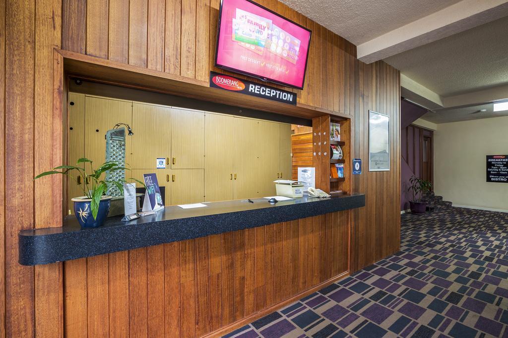 Boomerang Hotel Lavington Bagian luar foto