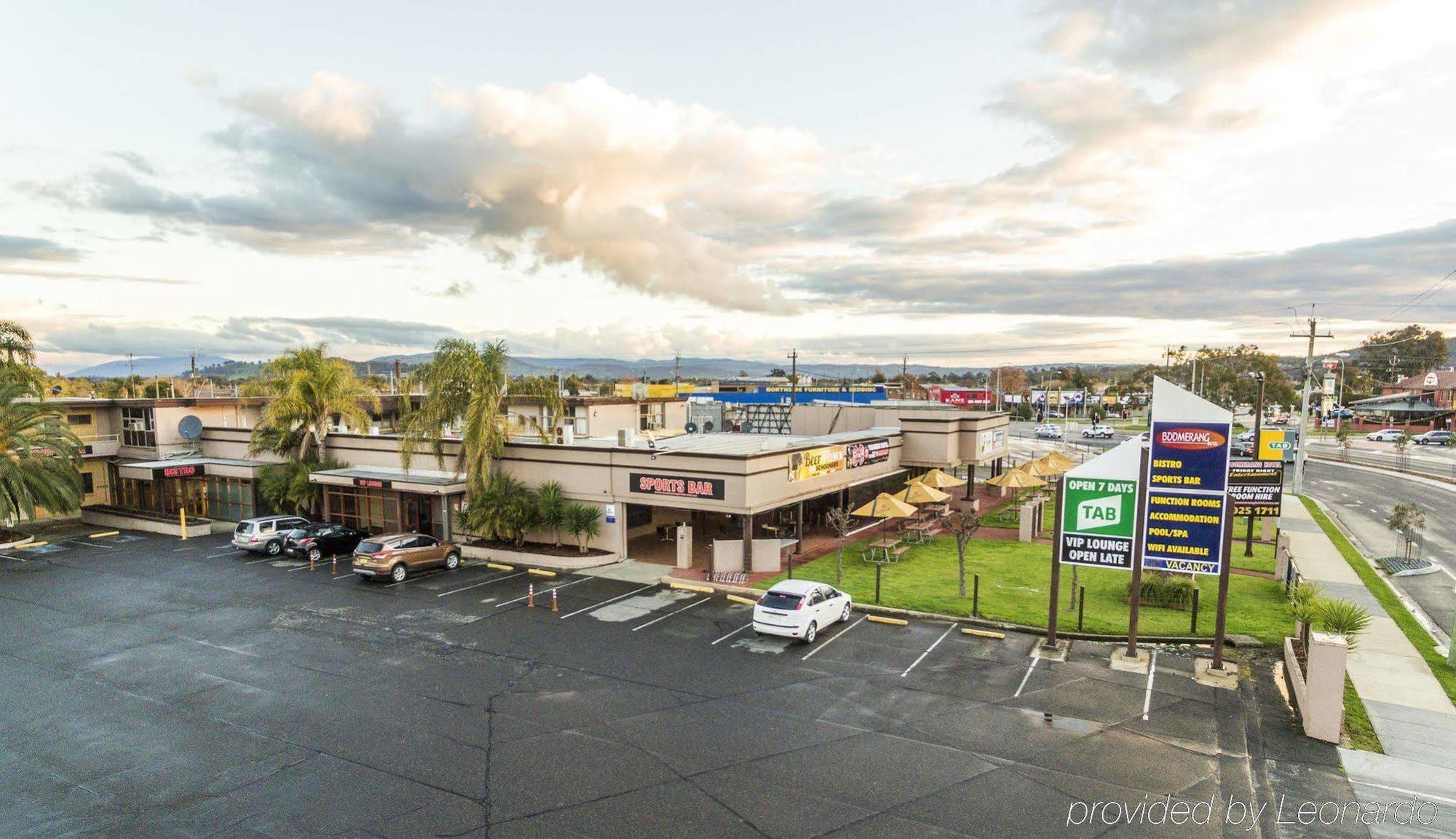 Boomerang Hotel Lavington Bagian luar foto